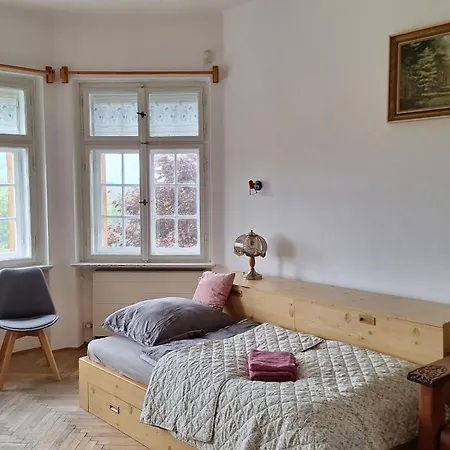 Rachmannova S Bazenem *