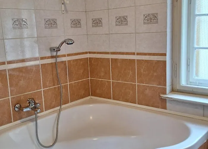 Rachmannova S Bazenem Villa